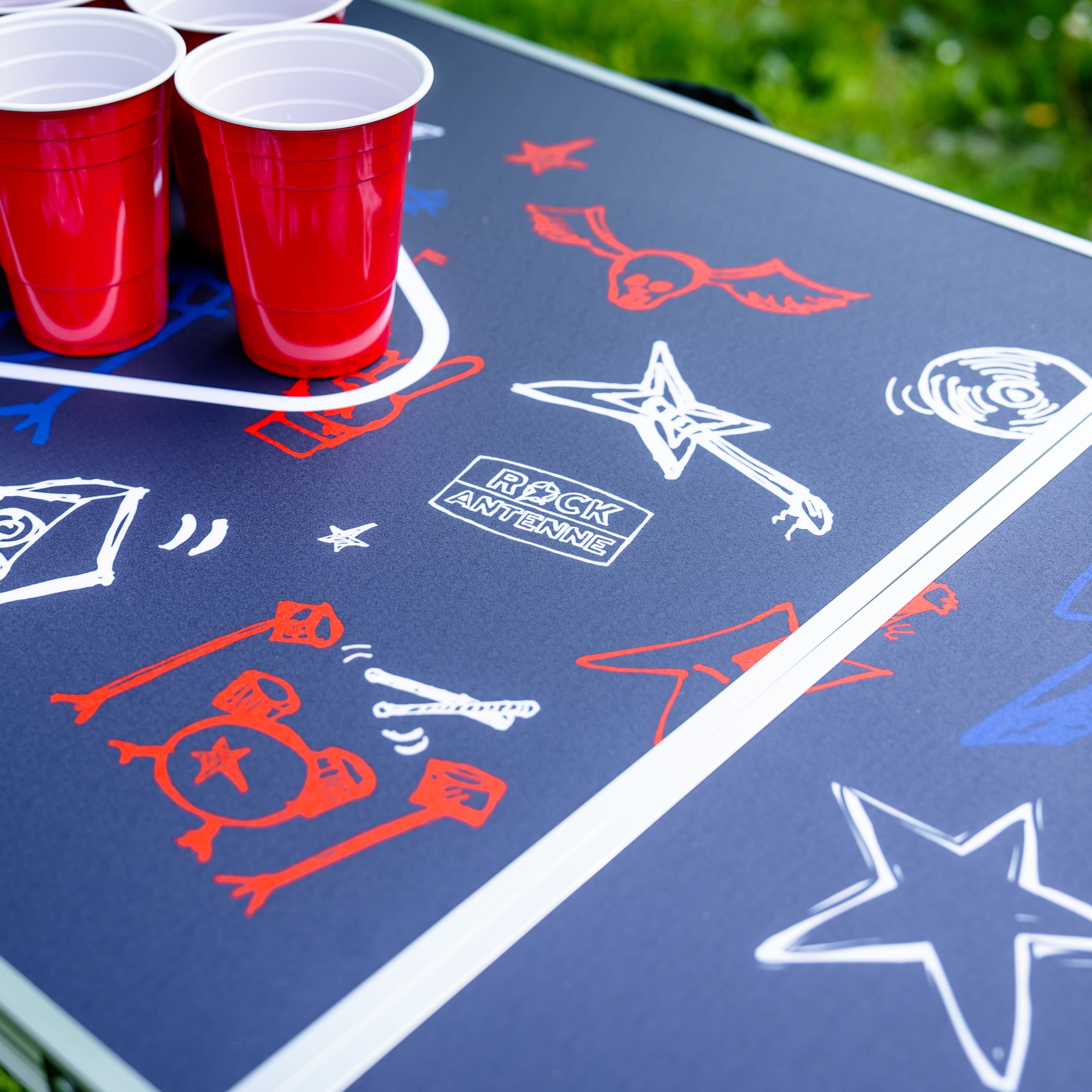 Beer Pong Tisch 'Rock Antenne'