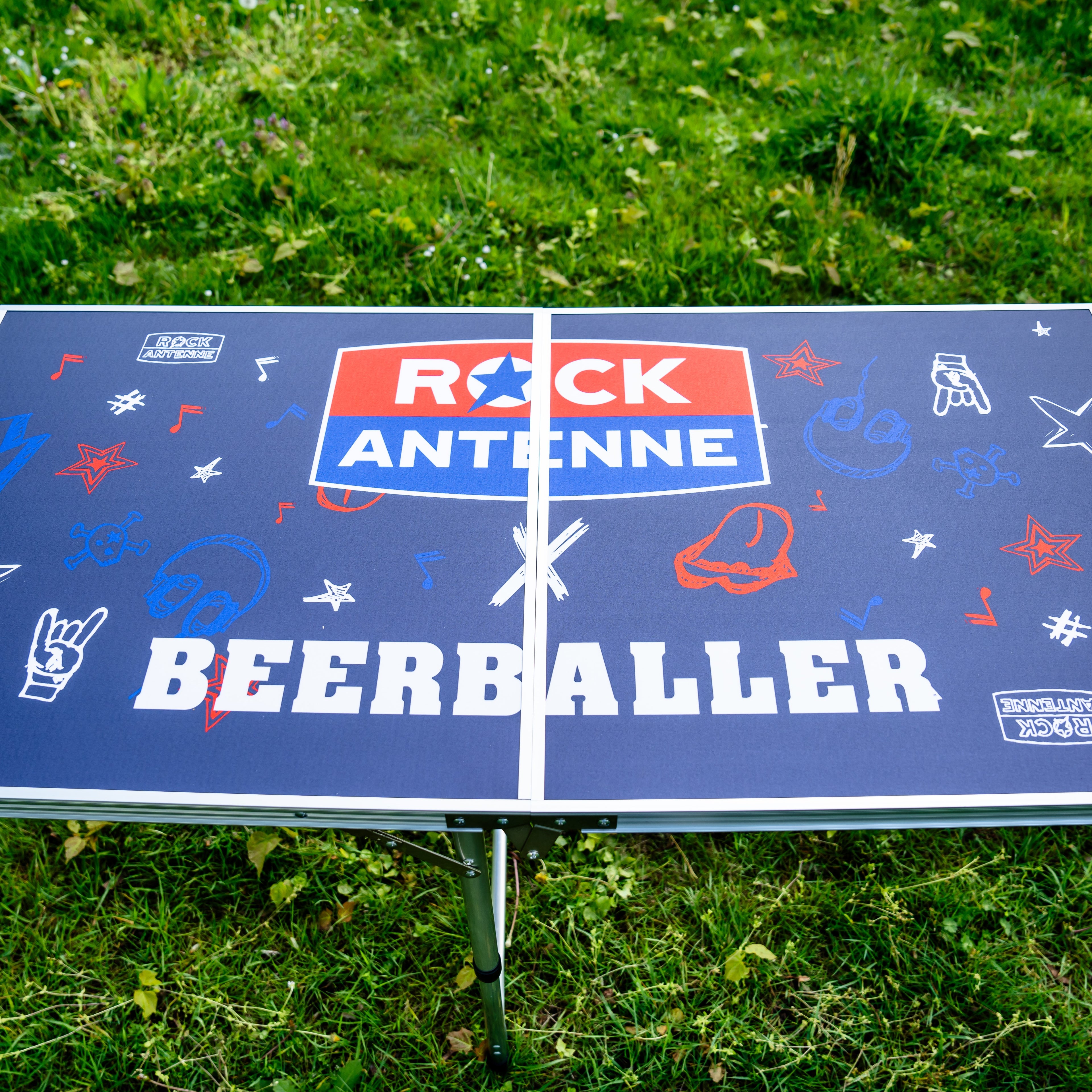 Beer Pong Tisch 'Rock Antenne'