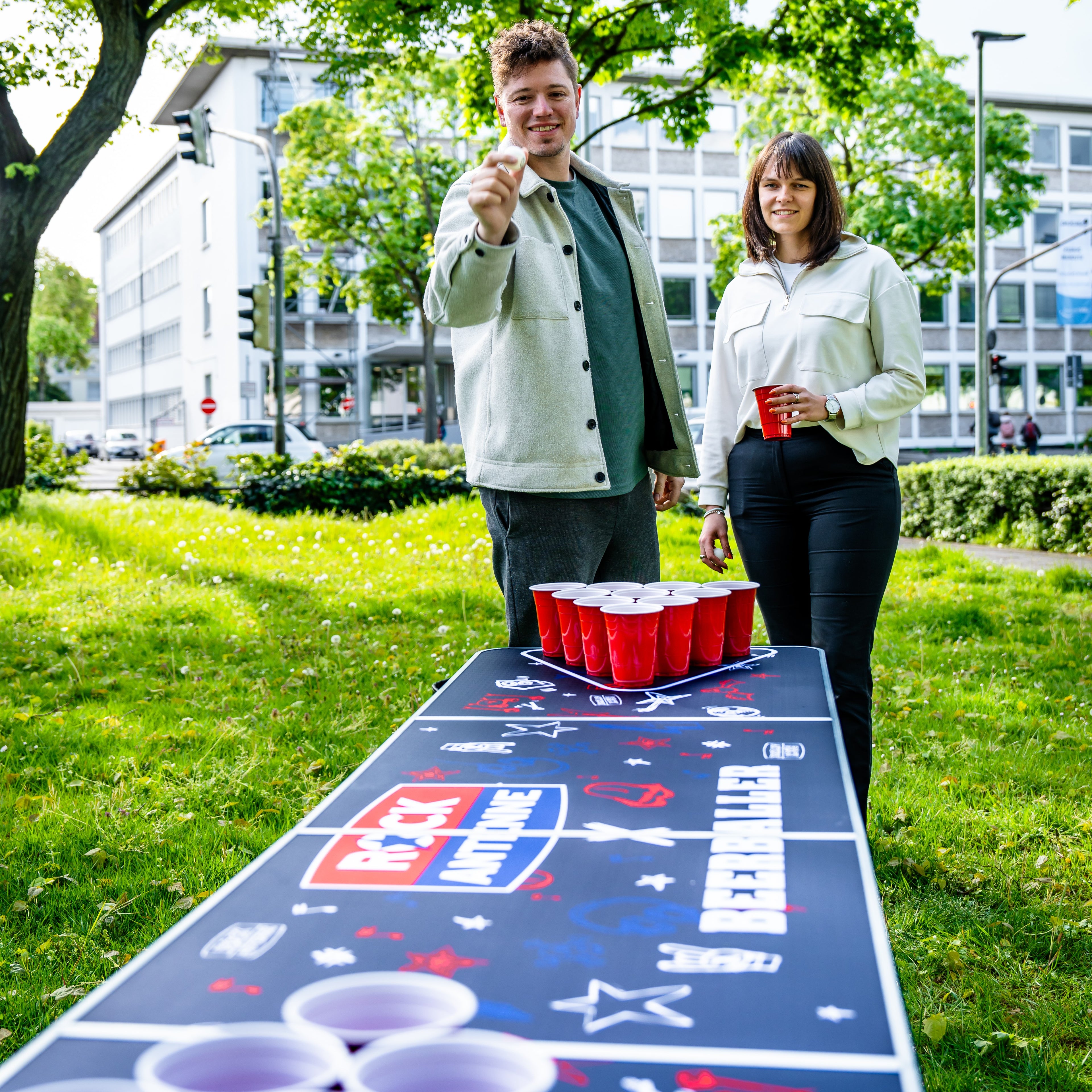 Beer Pong Tisch 'Rock Antenne'